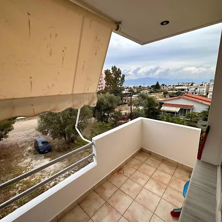 Vergian Brand New Spacious At Appartamento Agioi Theodoroi (Corinthia)