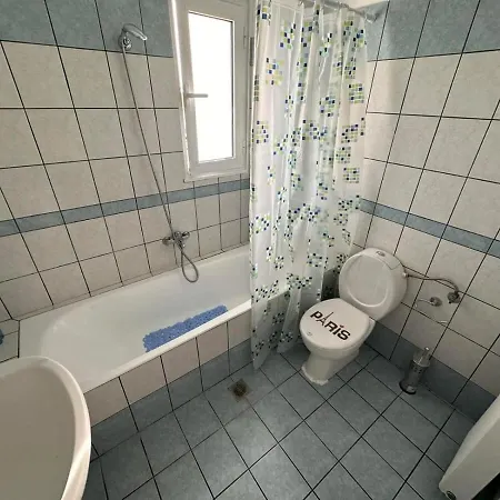 Apartment Vergian Brand New Spacious At Agioi Theodoroi