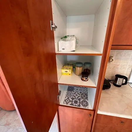 Apartment Vergian Brand New Spacious At Agioi Theodoroi