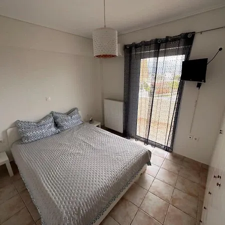 Vergian Brand New Spacious At Διαμέρισμα *