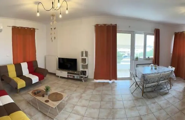 Vergian Brand New Spacious At * Agioi Theodoroi (Corinthia)