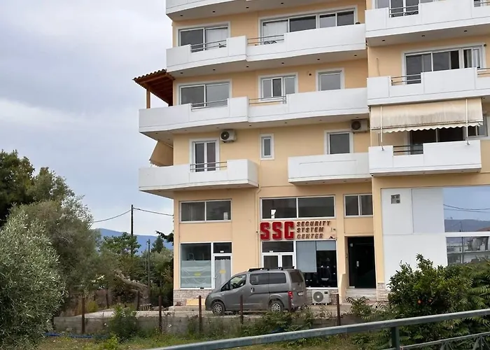 Vergian Brand New Spacious At * Agioi Theodoroi (Corinthia)