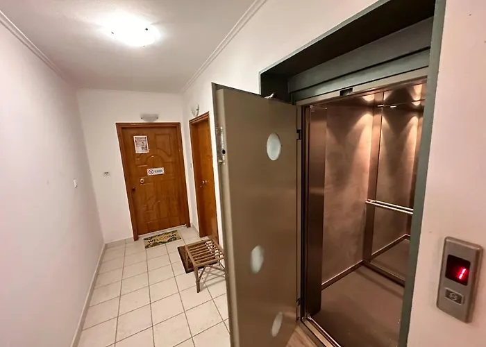 Apartment Vergian Brand New Spacious At