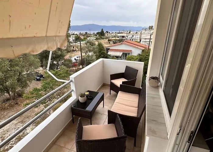 Vergian Brand New Spacious At * Agioi Theodoroi (Corinthia)