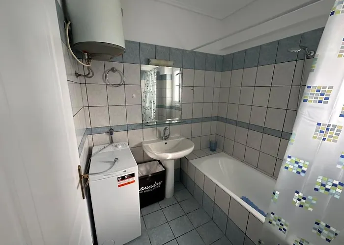 Vergian Brand New Spacious At Apartment *