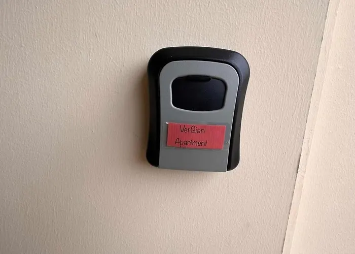 Appartamento Vergian Brand New Spacious At *