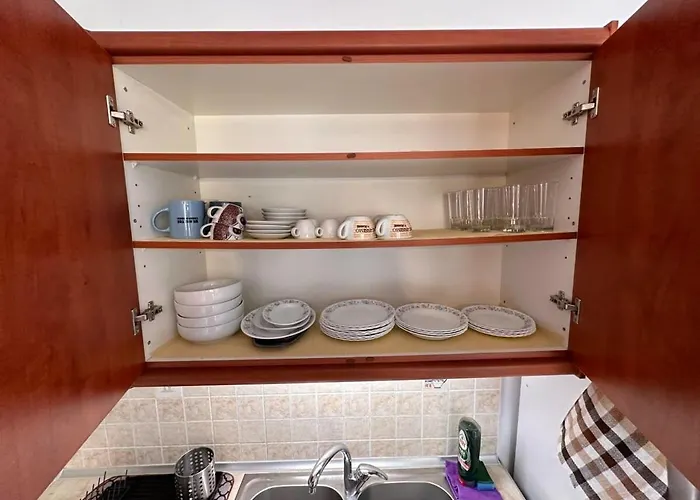 Apartment Vergian Brand New Spacious At Agioi Theodoroi (Corinthia)