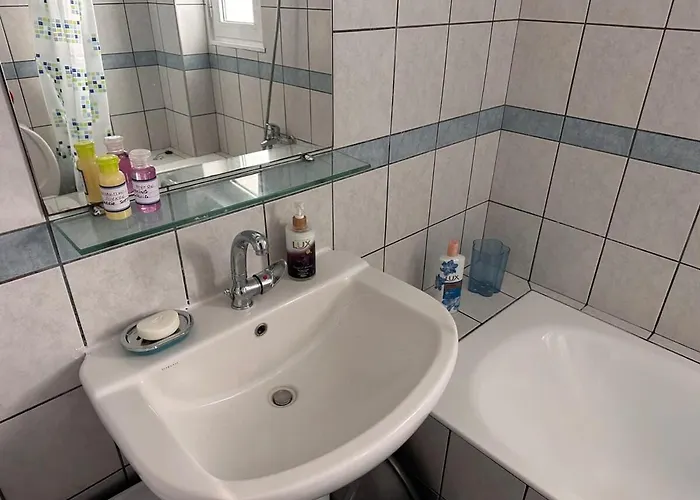 Vergian Brand New Spacious At * Agioi Theodoroi (Corinthia)